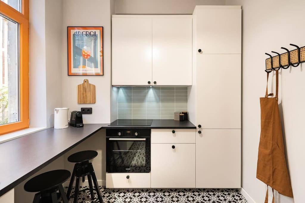 Old City Apartment - Self Check-In Bukarest Exterior foto